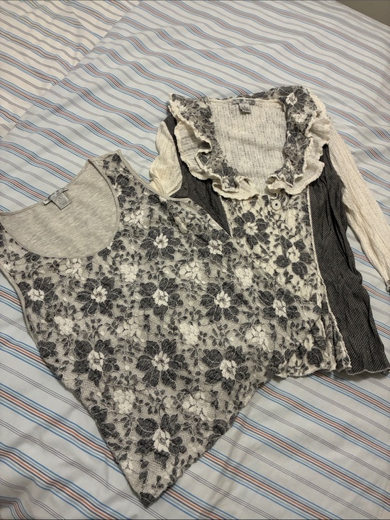 Alberto Makali Tops - Alberto Makali Cream with dark gray 2 piece set